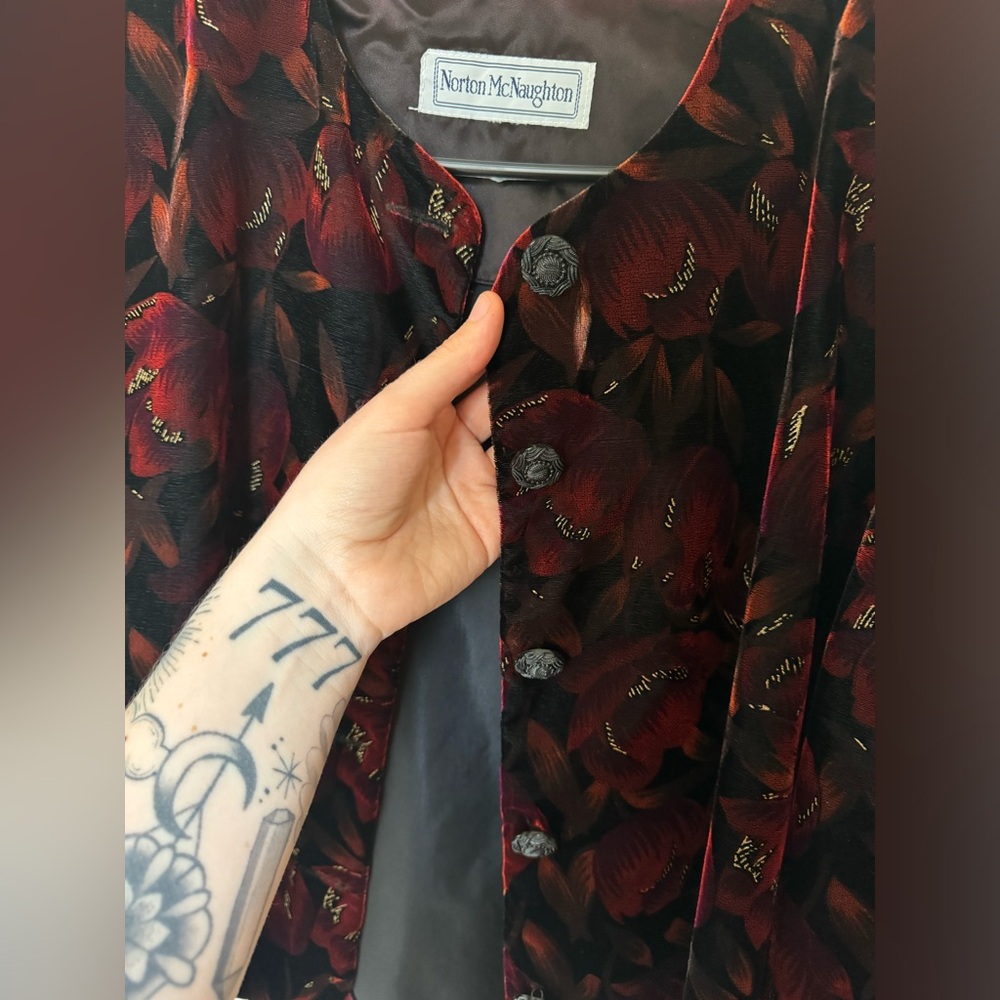 Velvet jacket - Picture 2 of 3